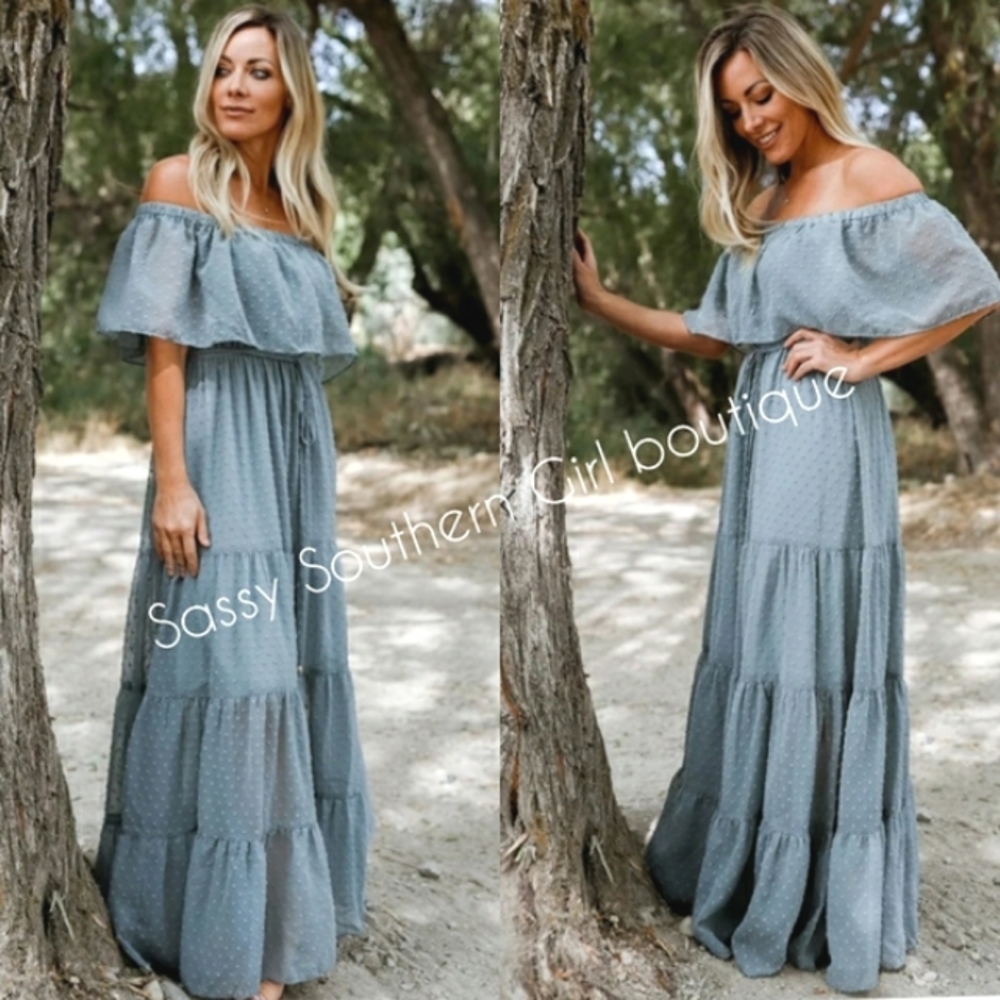 🆕⭐ Hippie Soul Sky blue swiss dot off shoulder maxi dress - Picture 3 of 9